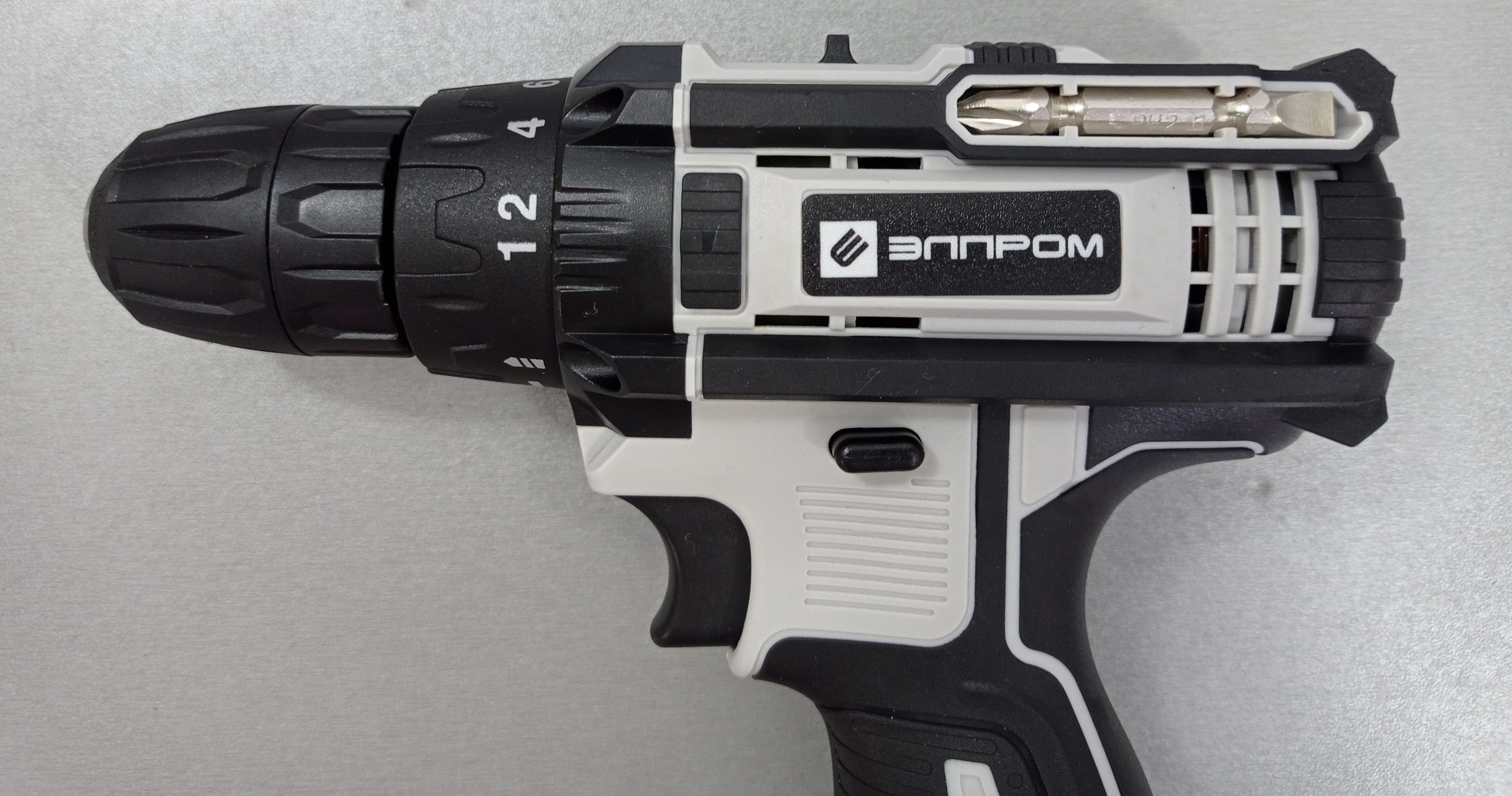 Акумуляторний шурупокрут Eлпром ЕДША-12М-2Li-ion